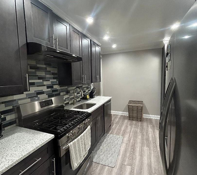 1st image of 23-25 Bell Boulevard #2 J