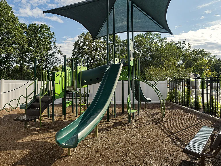 Chadwick Manor Townhomes — Photo 48