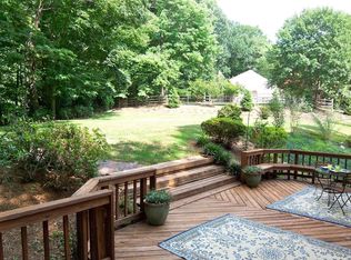 6226 Ballsford Dr, Fairfax Station, VA 22039