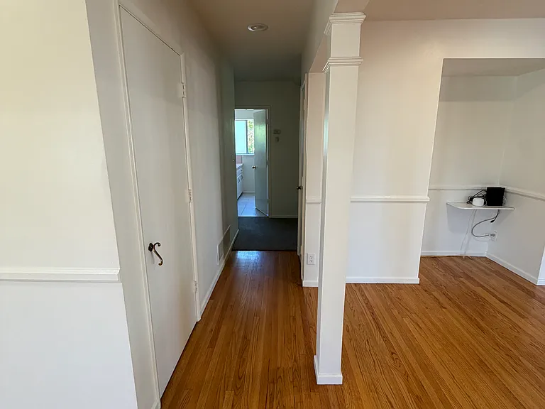 1516 Wells Ave — Photo 6