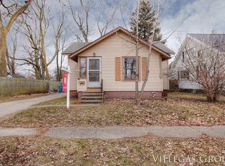 2241 Dalton Ave SW, Wyoming, MI 49519