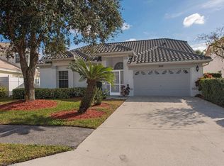 1862 E Crown Pointe Blvd, Naples, FL 34112