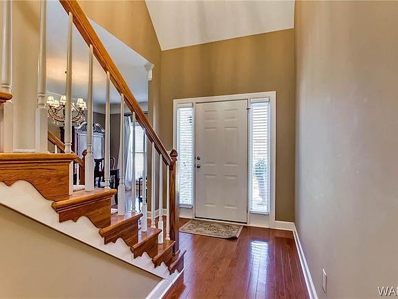 5th image of 1923 Harrison Dr