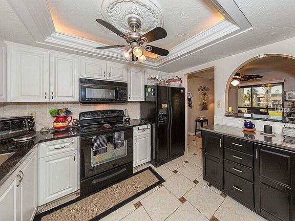 2nd image of 1725 Lakeside Dr #1718-D