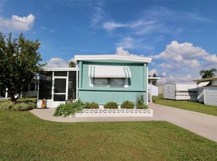 121 W Saint Johns Way, Apollo Beach, FL 33572