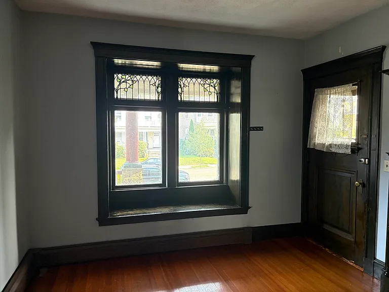 977 South St #1 — Photo 3