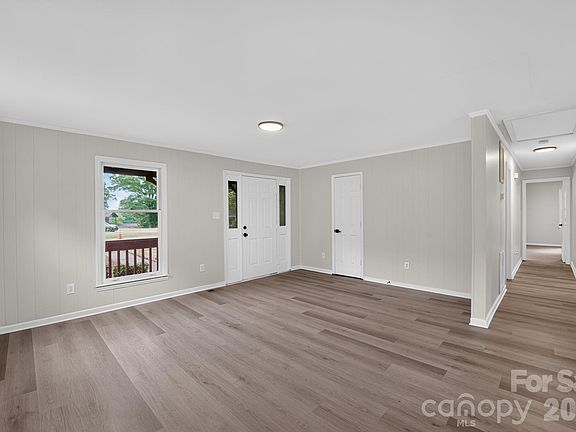 4th image of 424 Kimbrook Ct
