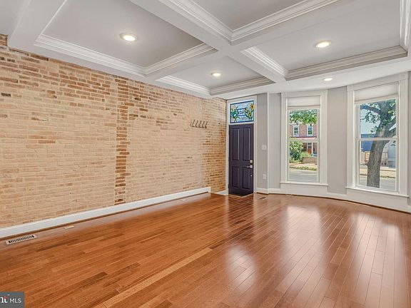 4th image of 3424 Chestnut Ave