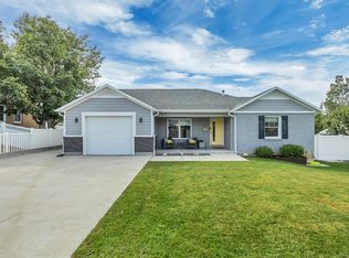 2752 E Wardway Dr, Holladay, UT 84124