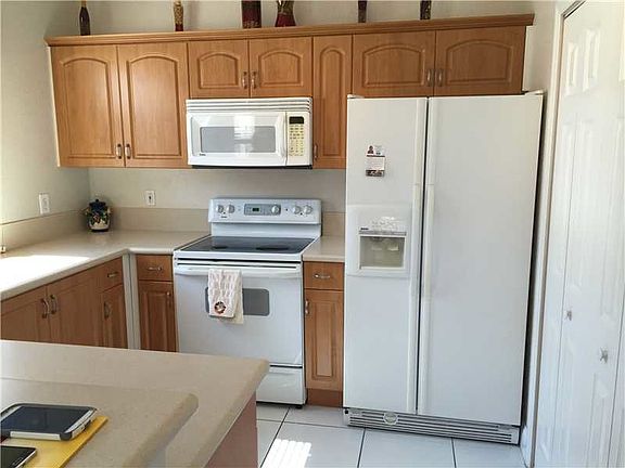 3rd image of 8804 NW 168th St