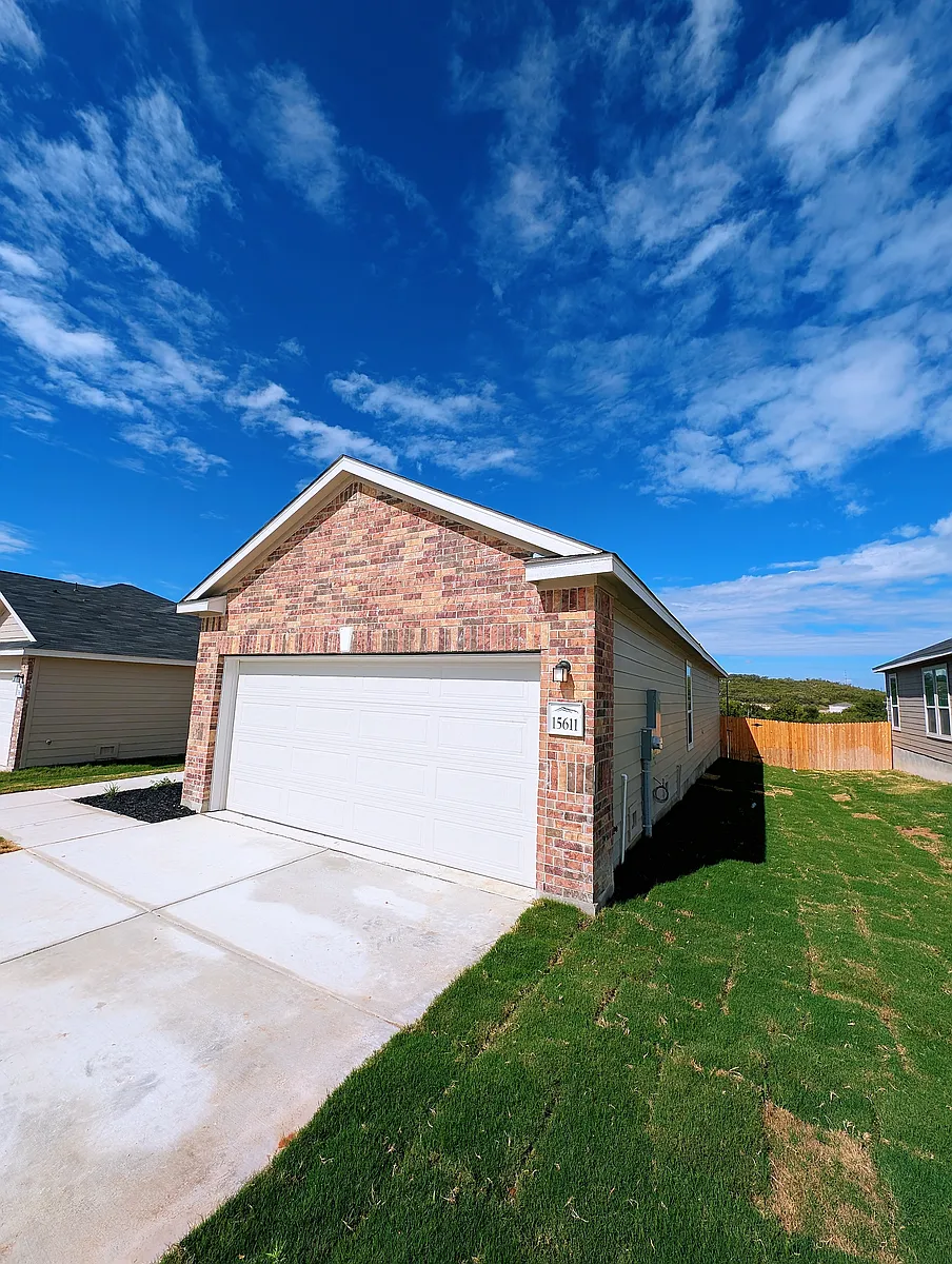 Building Photo - 15611 Electra Cir