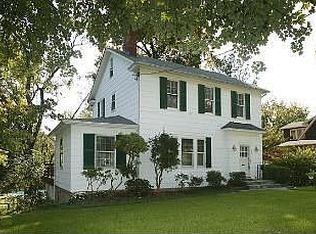 4522 Drummond Ave, Chevy Chase, MD 20815