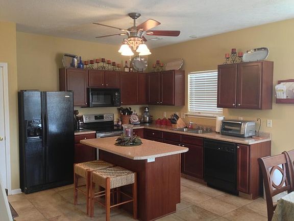 3rd image of 188 Acorn Falls Dr