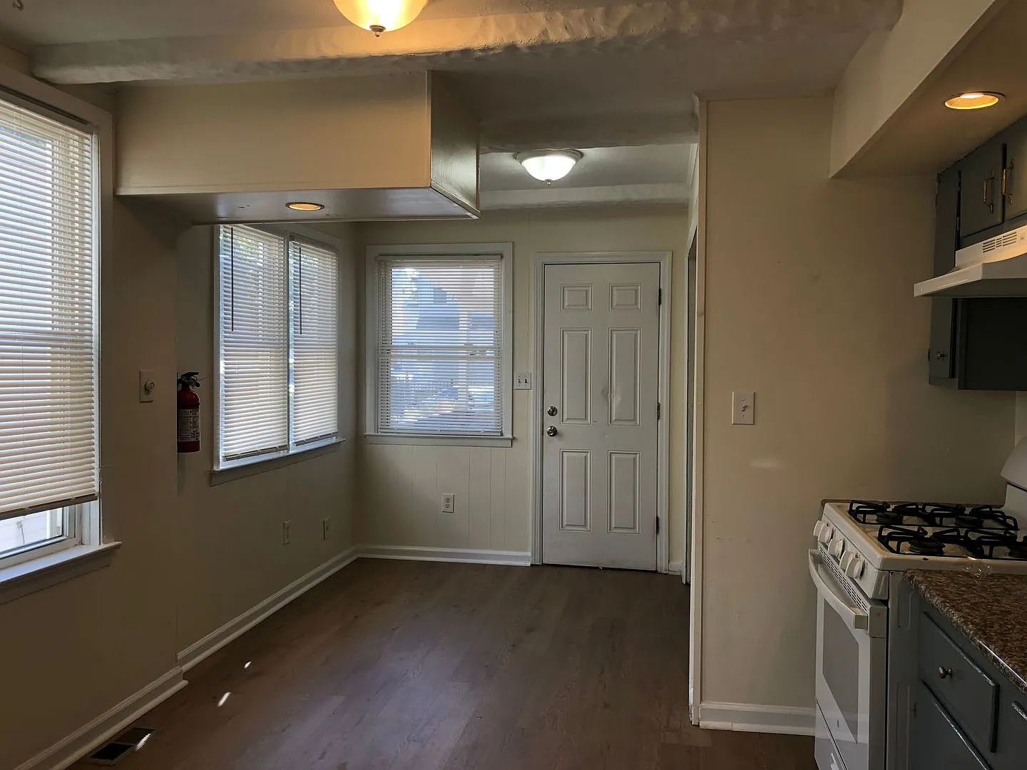 Great Home in Villa Park! Improvements underway!! Spacious Living Area and Eat-in-Kitchen! Laundr... — Photo 3