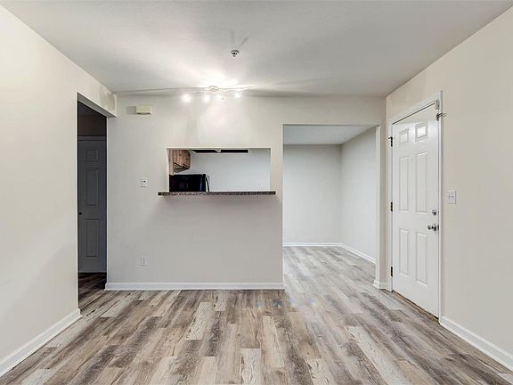 4th image of 660 Materdie Ln APT 103
