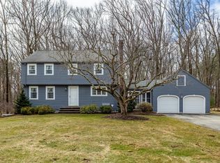11 Gelding Rd, Chelmsford, MA 01824