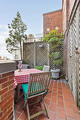 Sold by Compass | media 11