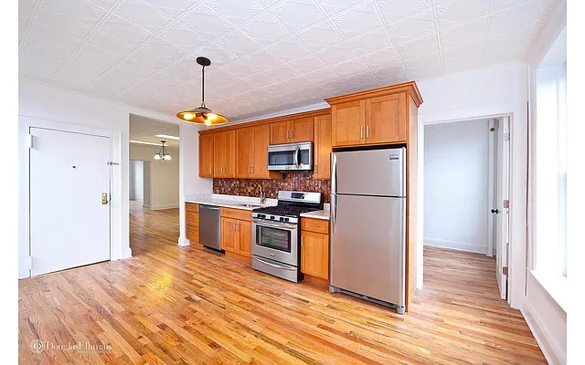 Rented by Douglas Elliman | media 4