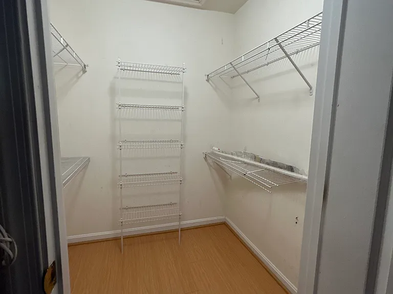 7020 Pyle Ct #7020 — Photo 7