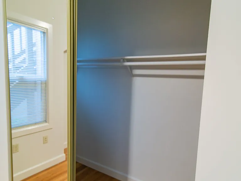 845 Warfield Ave — Photo 23