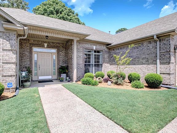 4th image of 3816 Legacy Village Dr