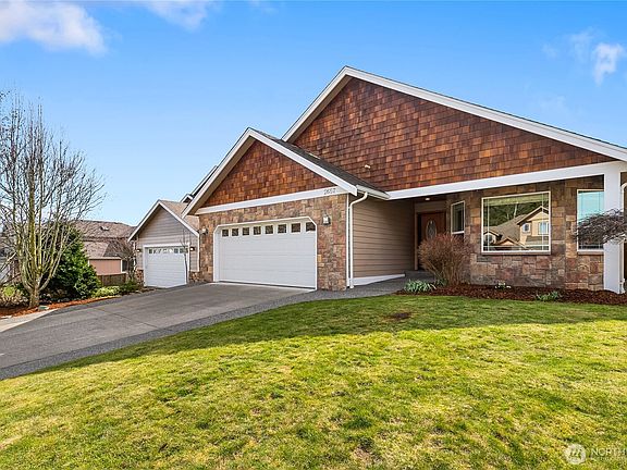 2nd image of 2657 Lochcarron Drive