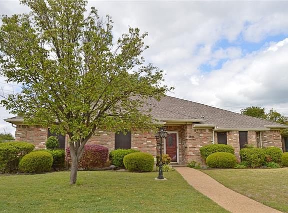2nd image of 1301 Sandy Creek Dr