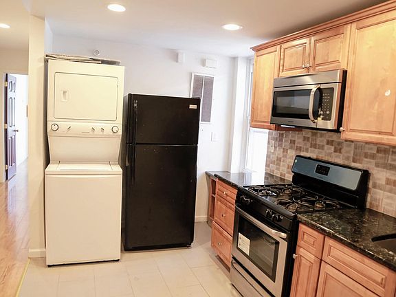 2nd image of 2342 N Park Ave #3