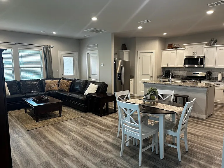 7611 Orange Blossom Rd — Photo 3