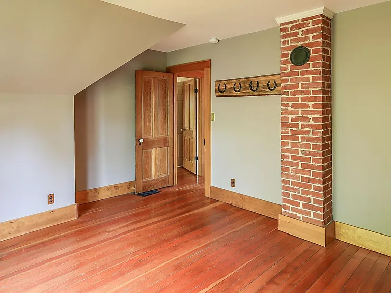 923 S Jefferson St — Photo 22