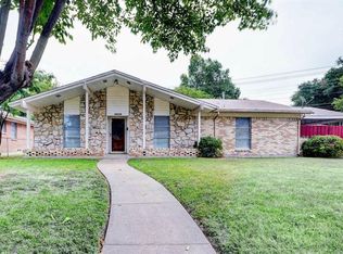 5829 Enchanted Ln, Dallas, TX 75227