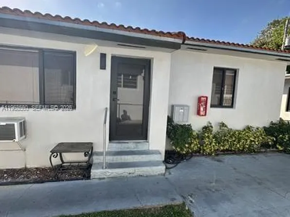 911 80th St, Miami Beach, FL 33141