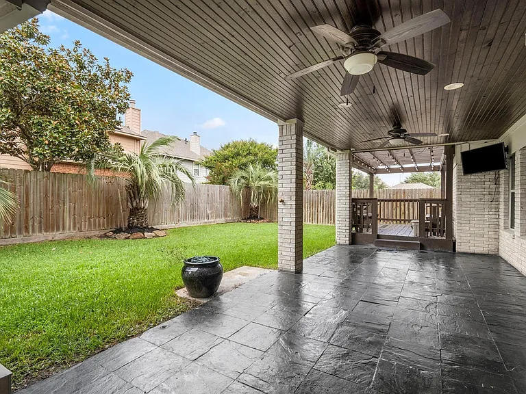 22911 Kimberwicke Ct — Photo 33