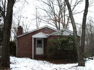 25 Kent Rd, Wappingers Falls, NY 12590