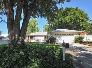 693 16th Way, Palm Harbor, FL 34683