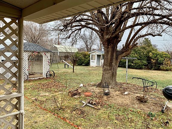 3rd image of 107 Jackson Ave