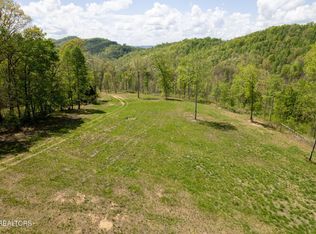 123 Ingle Ln, Tazewell, TN 37879