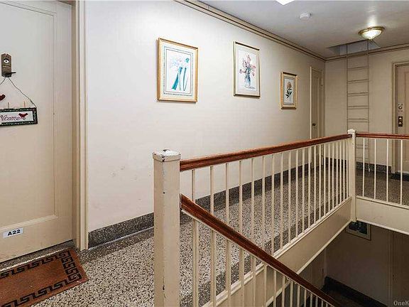 5th image of 137 Smith St APT A21