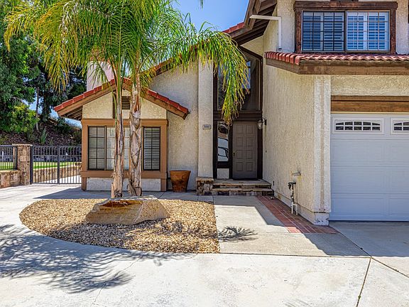 3rd image of 28080 Valcour Dr