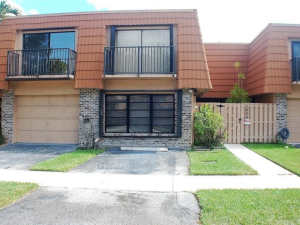 1st image of 1604 W Harmony Lake Cir