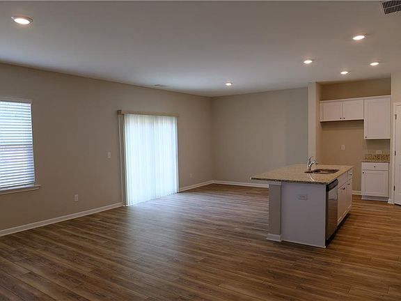 2nd image of 4237 Waxwing St