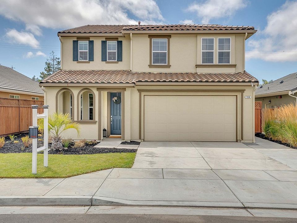1st image of 728 Sacramento Way