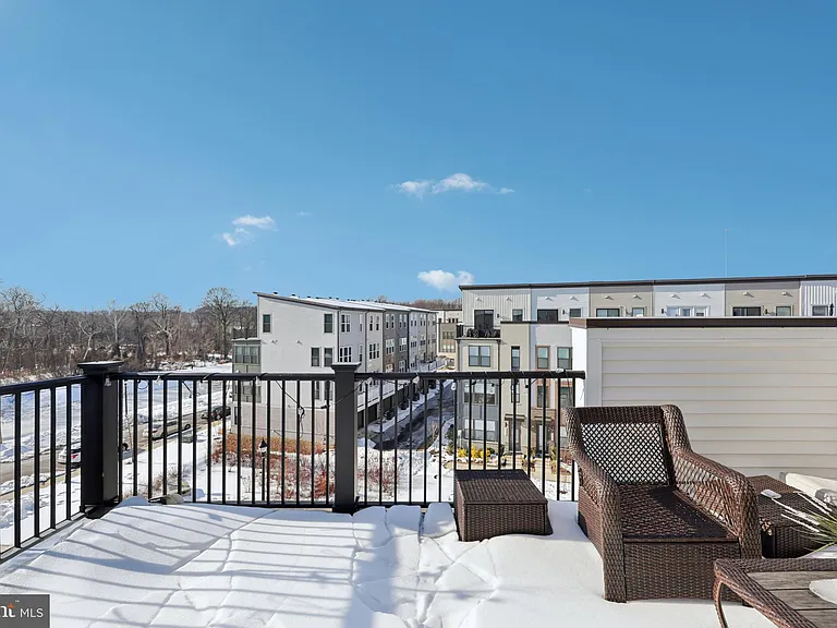 5601 Hyattsville Dr — Photo 45