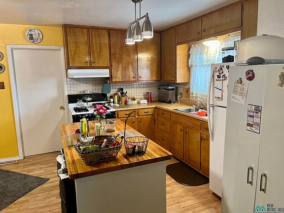 5th image of 718 Sperry Dr
