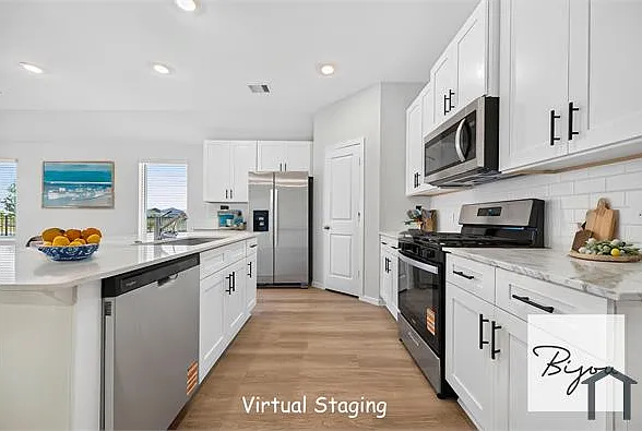 5 bed, 2135 sqft, $3,300 — Photo 2