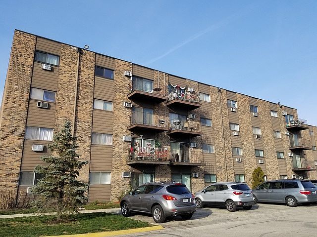 2nd image of 8901 N Western Ave APT 203
