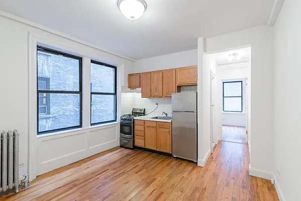 Rented by Bond New York | media 20