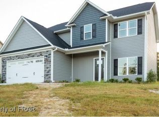 227 High Leaf Dr, Raeford, NC 28376