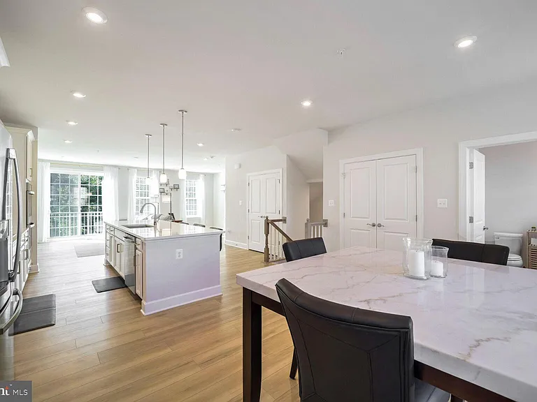 10864 Foxtrot Cir — Photo 3
