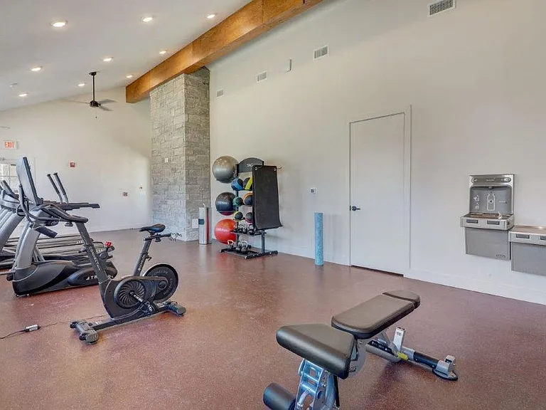 2501 Ascension Blvd — Photo 27